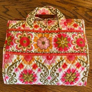 Vera Bradley Folkloric Hanging Travel Organizer